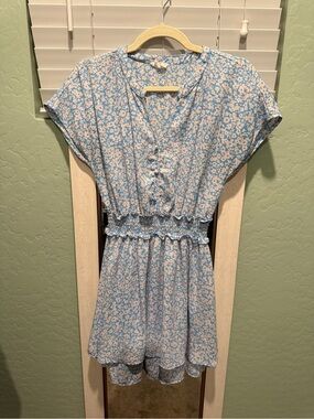 Sienna Sky Blue and White Floral Button-Front Dress with Short Sleeves